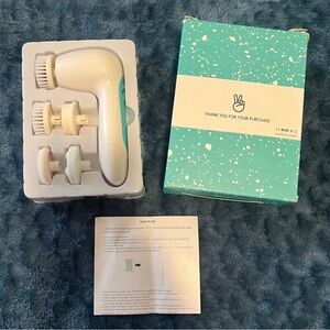 New Face Scrubber/Cleaner 6 Piece Set